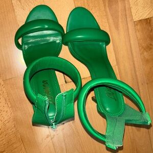 Sexy Green Heels